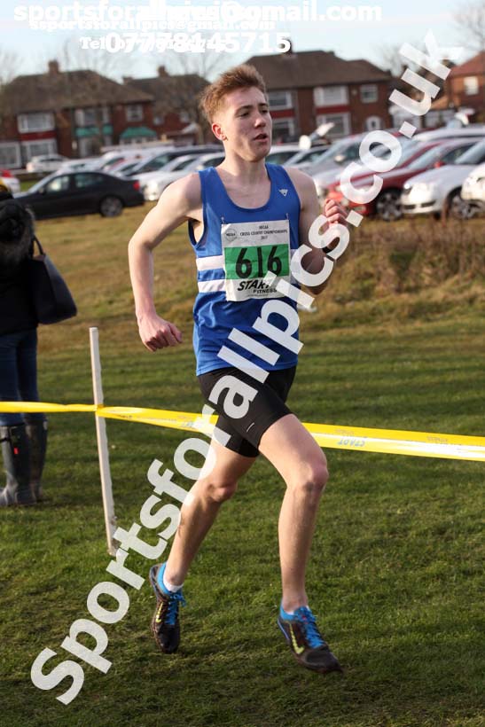 Mens under-20s North Eastern Cross Country, Redcar. Photo:  David T. Hewitson/Sports for All Pics